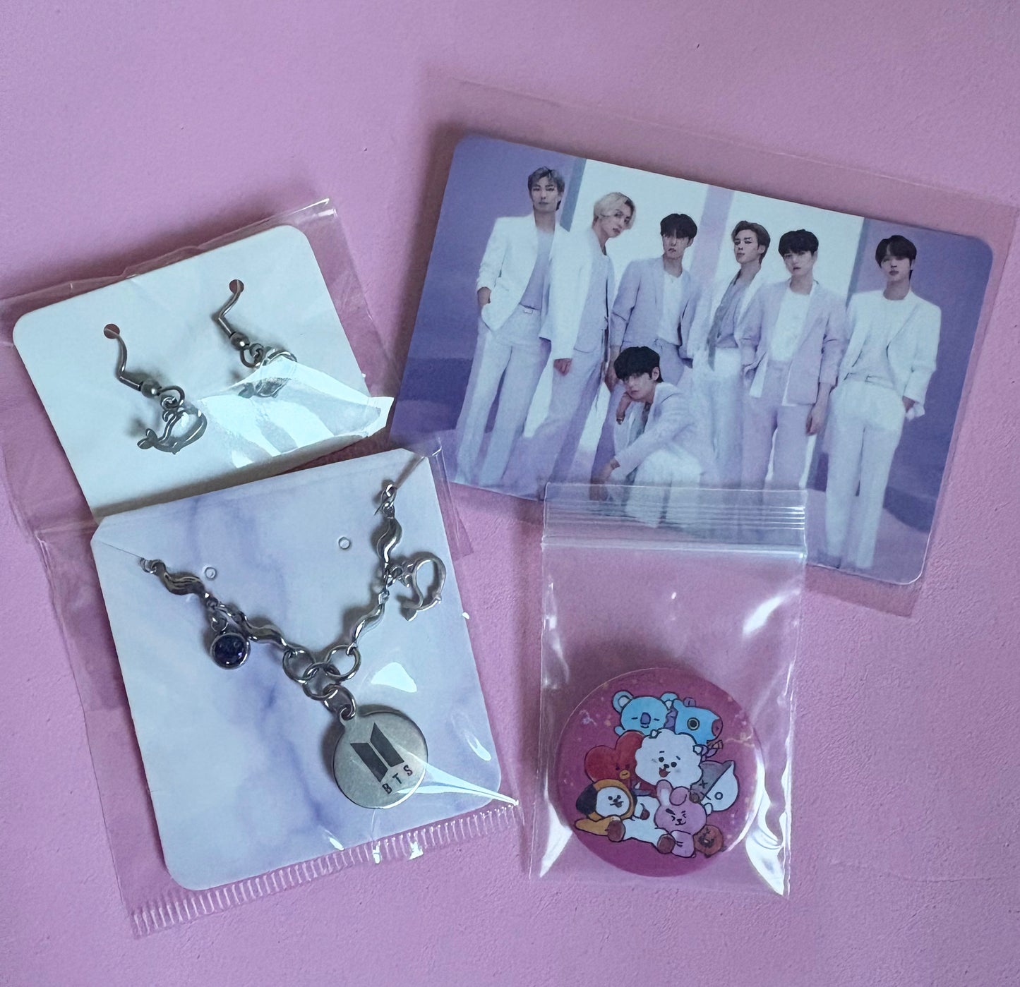 Lote merch (no oficial) temática BTS